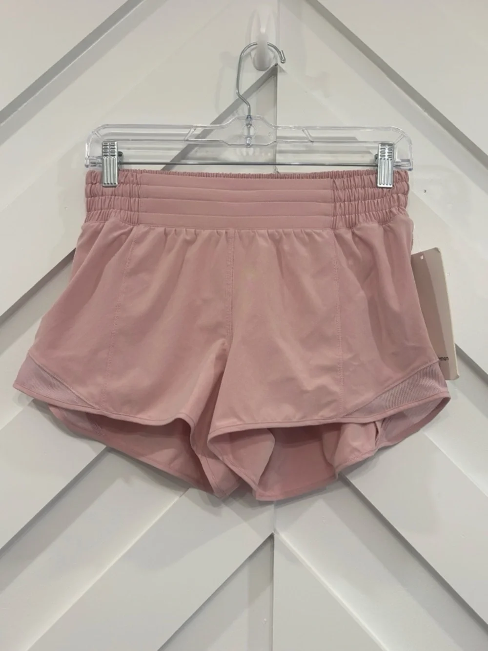 NWT Lululemon Hotty Hot High Rise Shorts 2.5